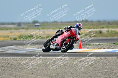 media/Apr-18-2025-TrackDaz (Fri) [[45f5874c44]]/B Group/Session 2 (Turn 7)/